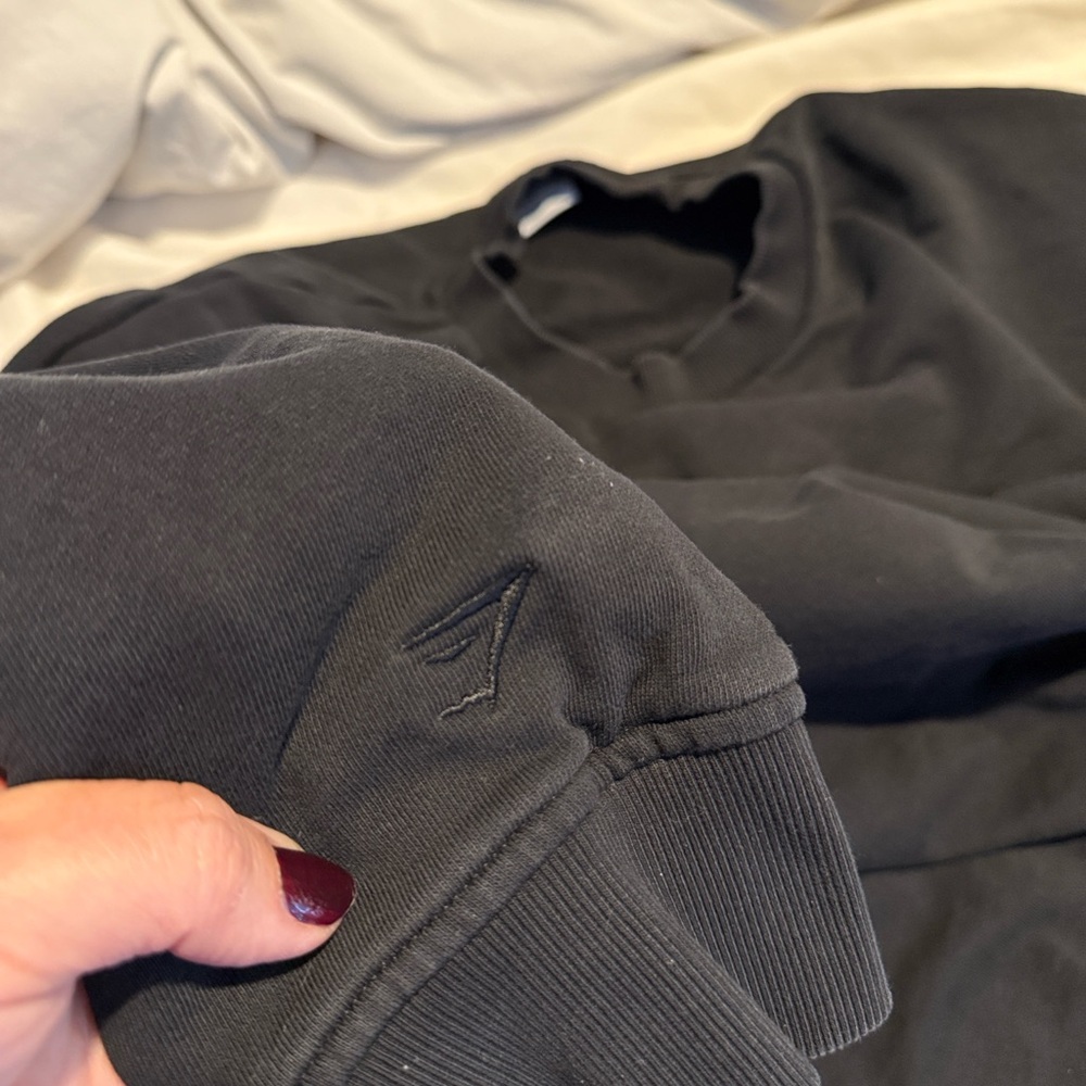 Gymshark Black Woman’s SweatShirt Size Large - Picture 9 of 13